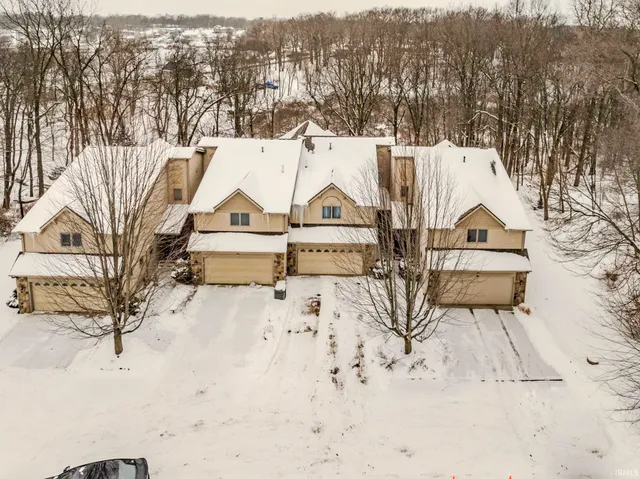 $330,000 | 35 Ln 520b Lake, Unit 3, Fremont, IN 46737