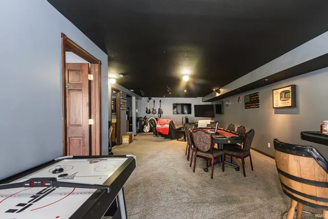 $330,000 | 35 Ln 520b Lake, Unit 3, Fremont, IN 46737