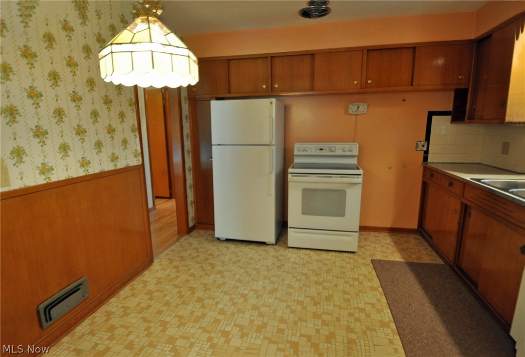4563 Roadoan Road Brooklyn, OH 44144 - Photo 14 of 31