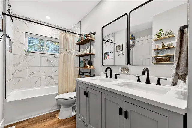 $715,000 | 1470 Woodview Lane, Charleston, SC 29412