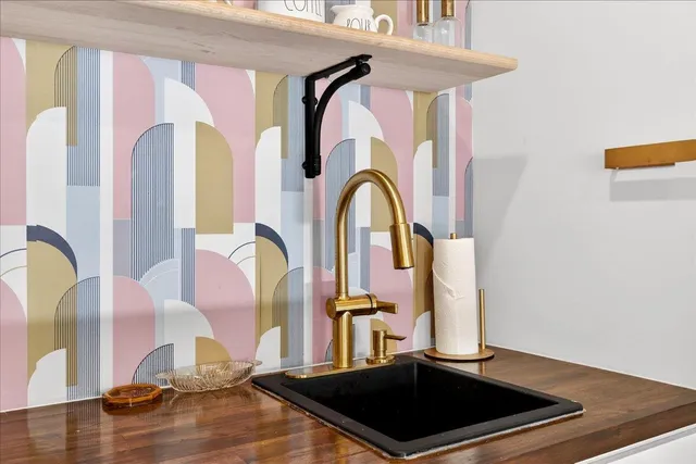 $715,000 | 1470 Woodview Lane, Charleston, SC 29412