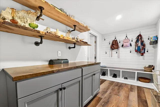 $715,000 | 1470 Woodview Lane, Charleston, SC 29412