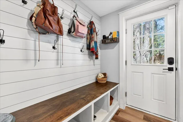 $715,000 | 1470 Woodview Lane, Charleston, SC 29412