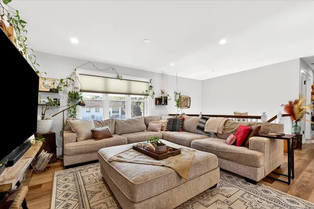 $715,000 | 1470 Woodview Lane, Charleston, SC 29412