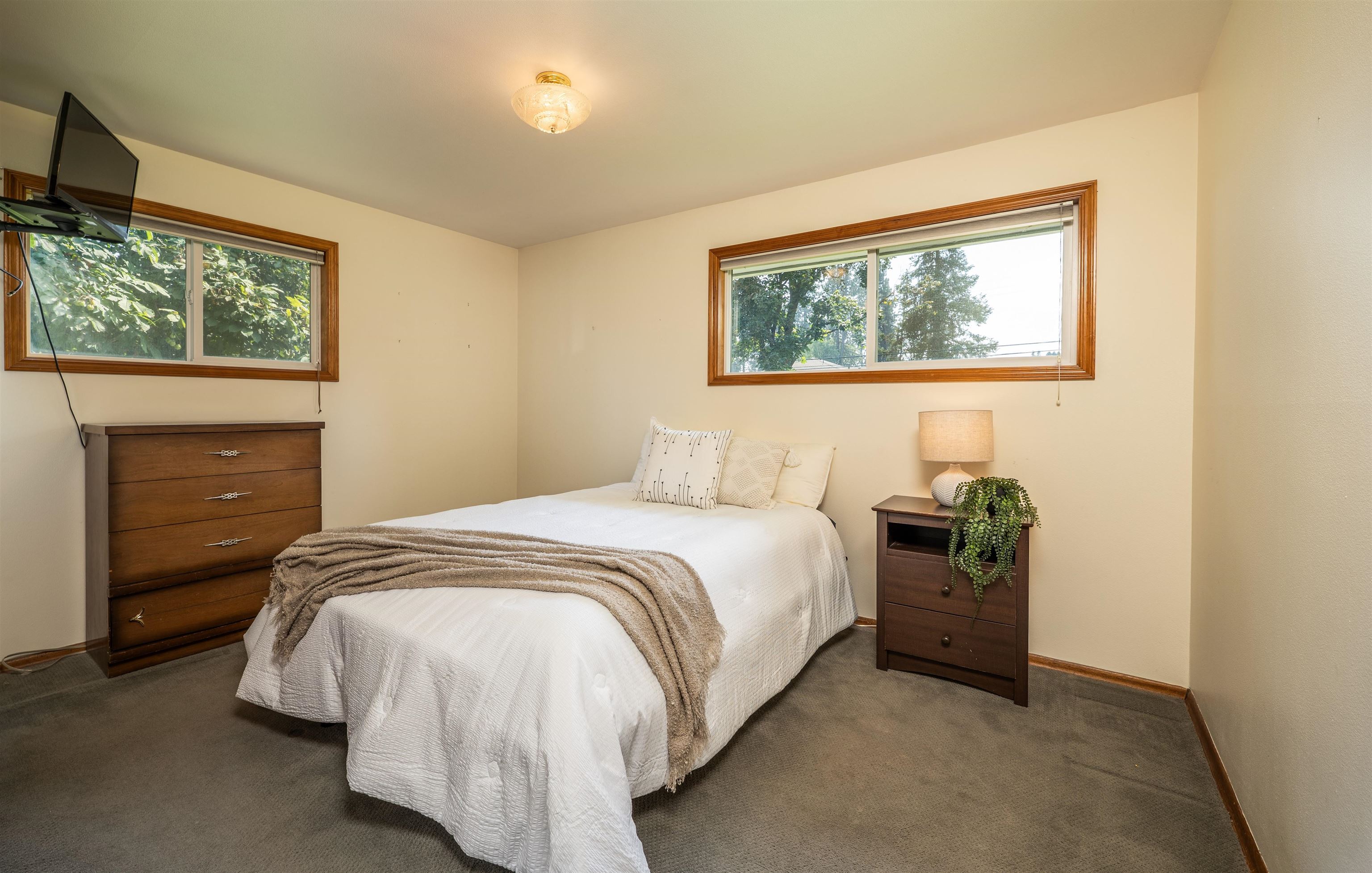 505 West Barnes Road Spokane, WA 99218 - Photo 11 of 32