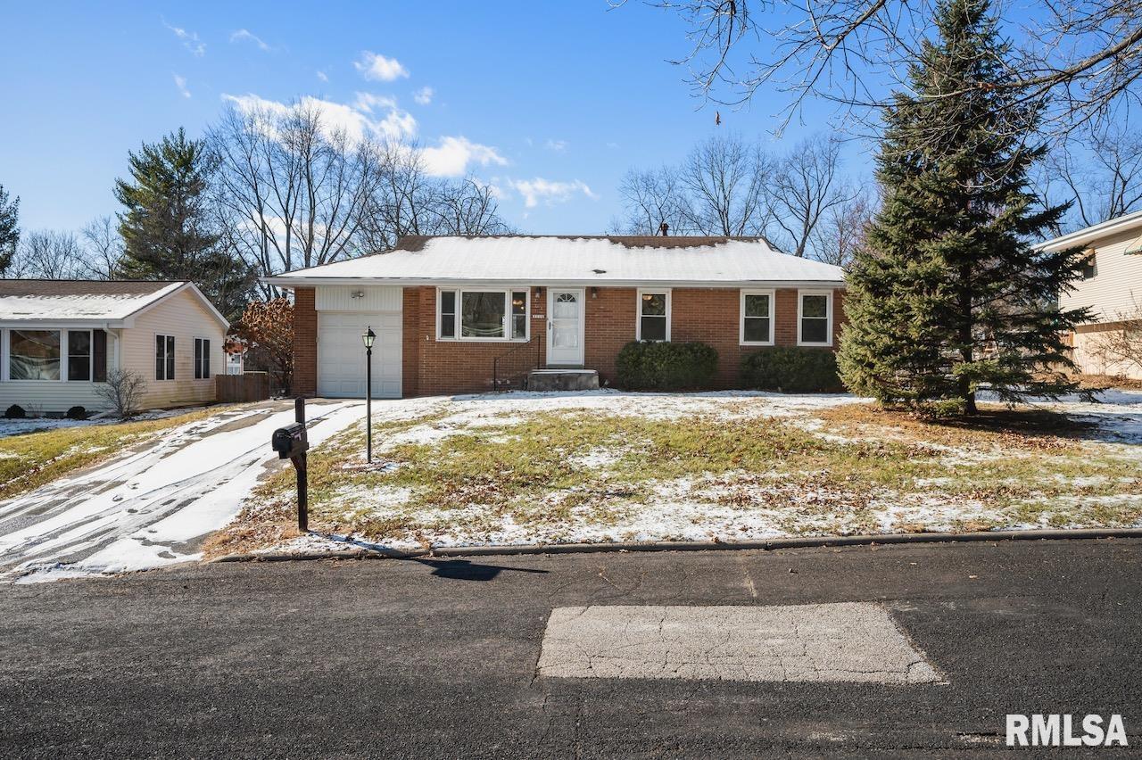 2716 West Overhill Road Peoria, IL 61615 - Photo 1 of 31 Gallery Image 1