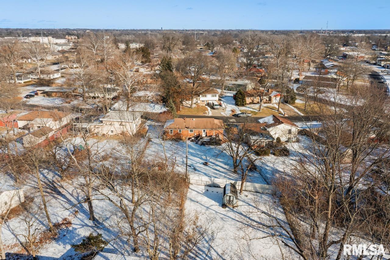 2716 West Overhill Road Peoria, IL 61615 - Photo 31 of 31 Gallery Image 31