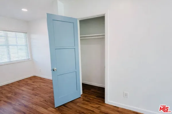 $2,100 | 202 North Locust Street, Inglewood, CA 90301