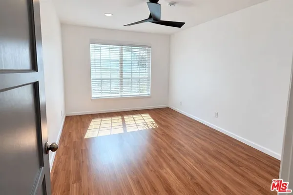 $2,100 | 202 North Locust Street, Inglewood, CA 90301