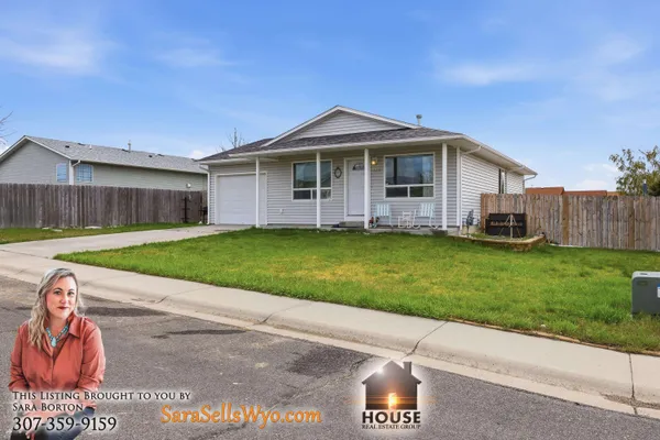 $370,000 | 613 Olds Drive, Douglas, WY 82633