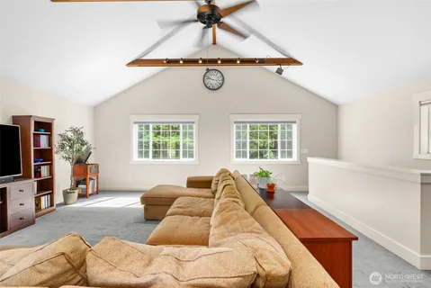 $955,000 | 11837 Venice Loop Northeast, Bainbridge Island, WA 98110