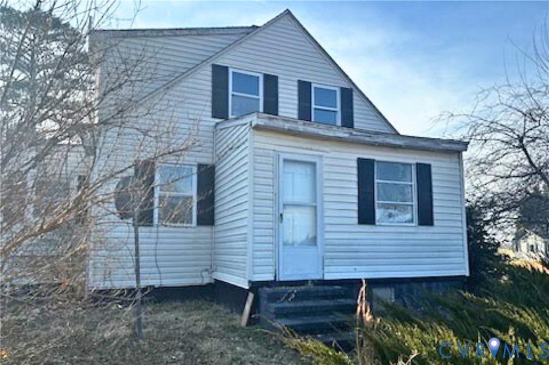 424 Lake Road Lottsburg, VA 22511 - Photo 4 of 4 a view of a house with a house
