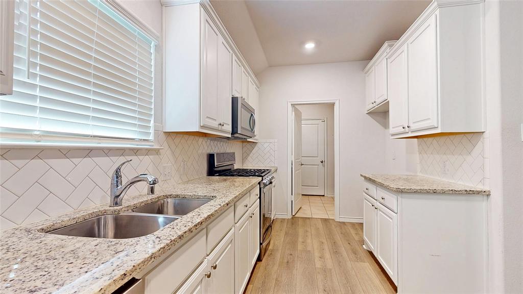403 Cowboy Way Anna, TX 75409 - Photo 8 of 33 Gallery Image 8