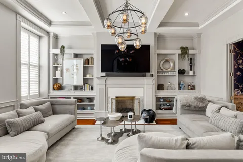 $2,600,000 | 1013 Clinton Street, Philadelphia, PA 19107