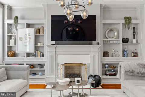 $2,600,000 | 1013 Clinton Street, Philadelphia, PA 19107