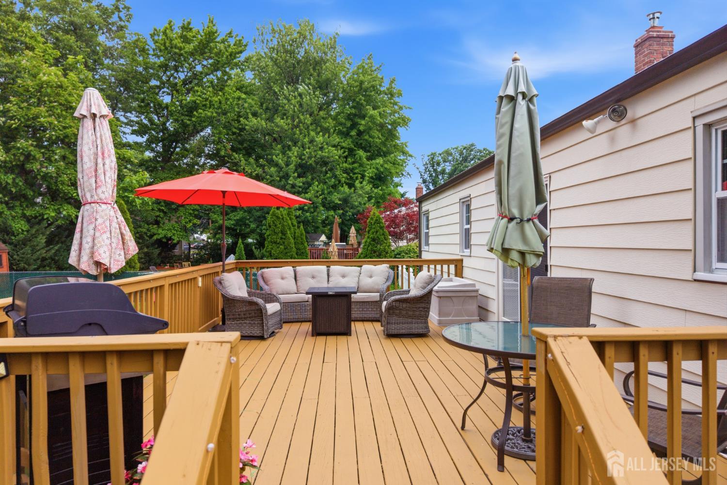 9 Brox Road Edison, NJ 08817 - Photo 34 of 38
