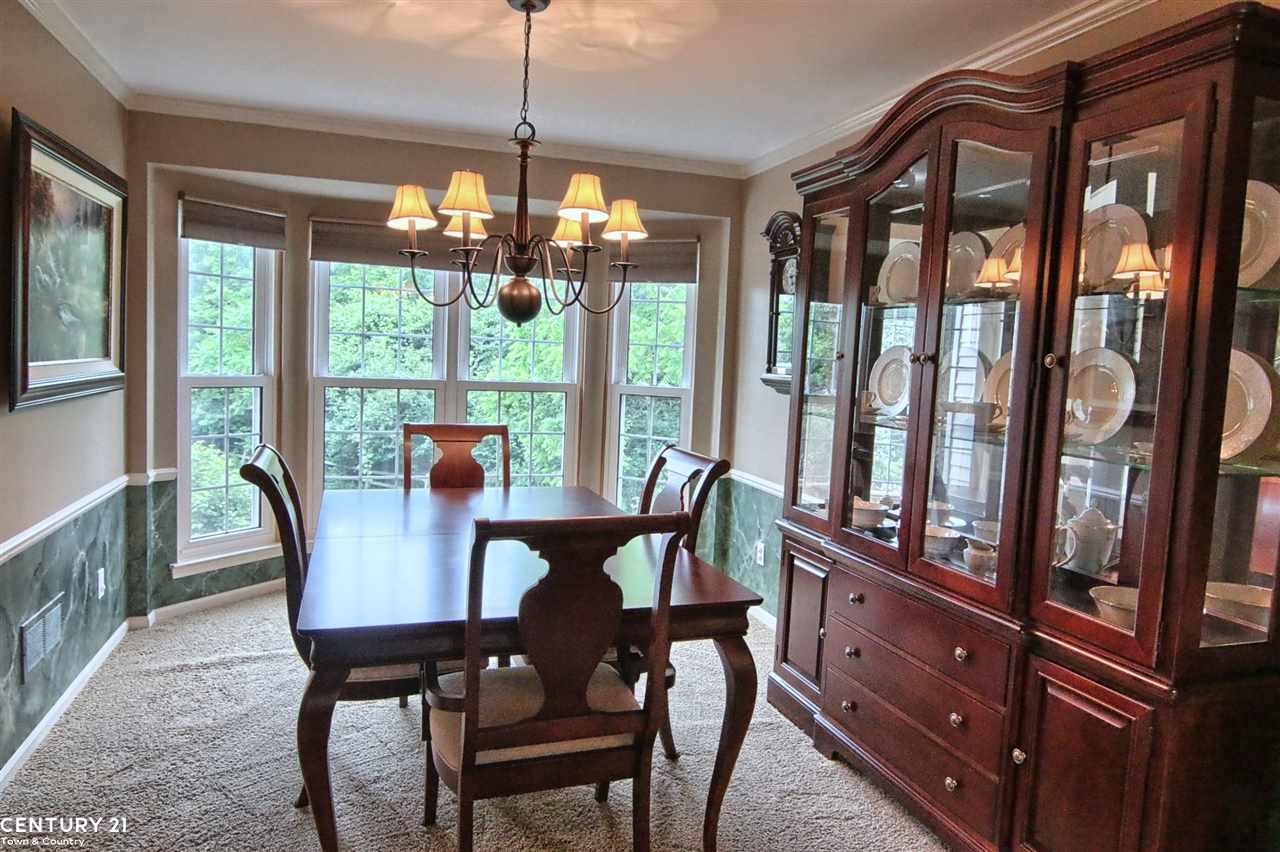 172 Grosvenor Drive Rochester Hills, MI 48307 - Photo 8 of 36