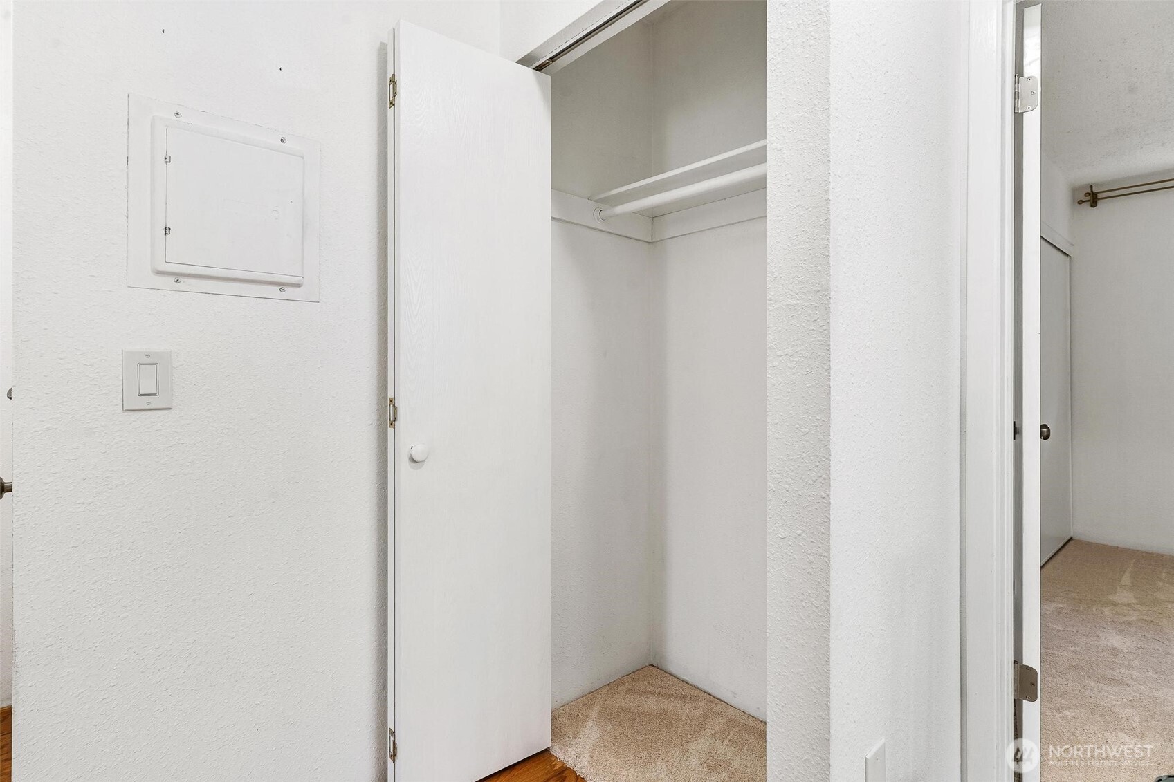 5832 Northeast 75th Street, Unit E304 Seattle, WA 98115 - Photo 25 of 36