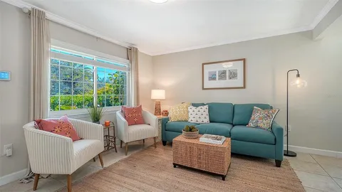 $1,300,000 | 454 Palmetto Court, Venice, FL 34285