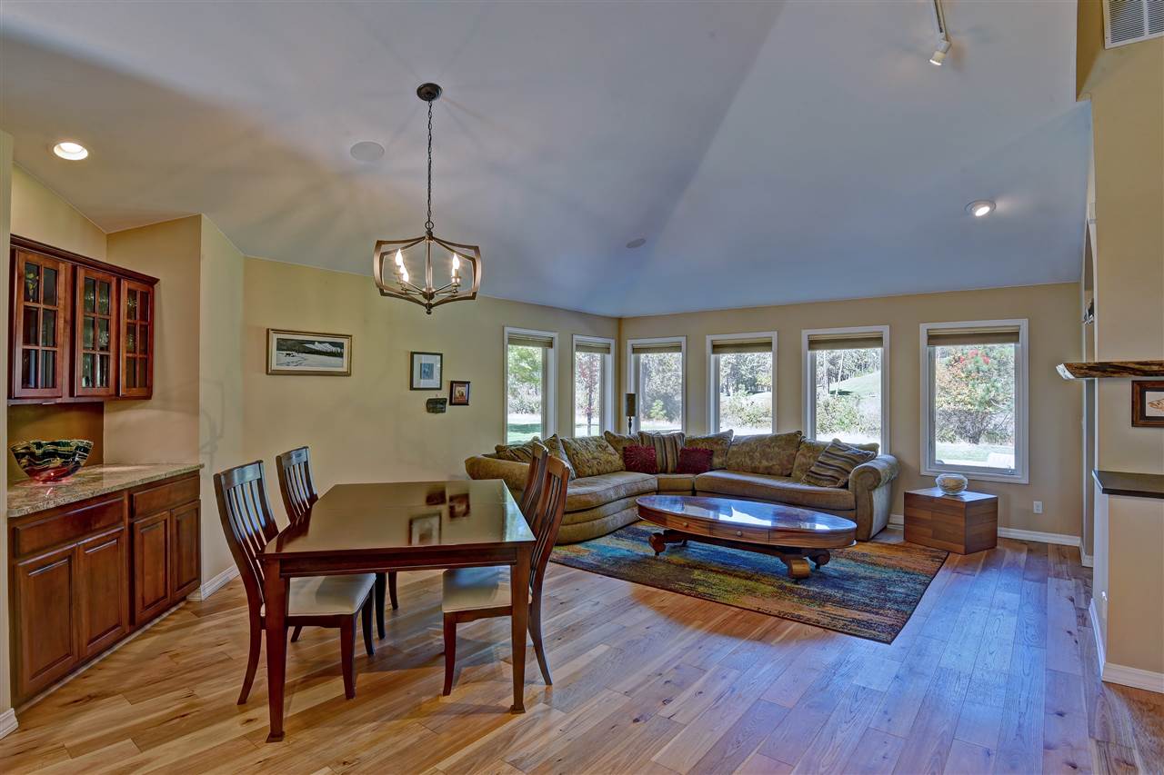 215 East Meadowlane Road Spokane, WA 99224 - Photo 3 of 20