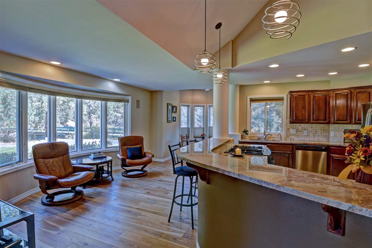 215 East Meadowlane Road Spokane, WA 99224 - Photo 4 of 20