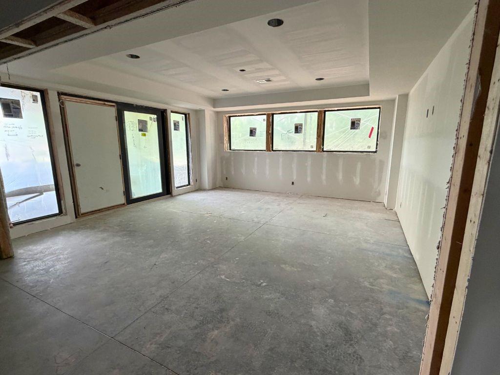 13721 Guilford Road Leawood, KS 66224 - Photo 15 of 52
