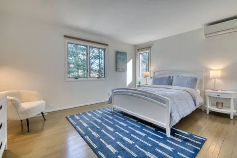 10 Scallop Avenue, East Hampton, NY 11937