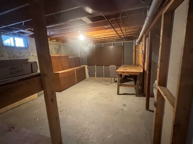 $615,000 | 223 Taylor Drive, Windsor, VT 05089