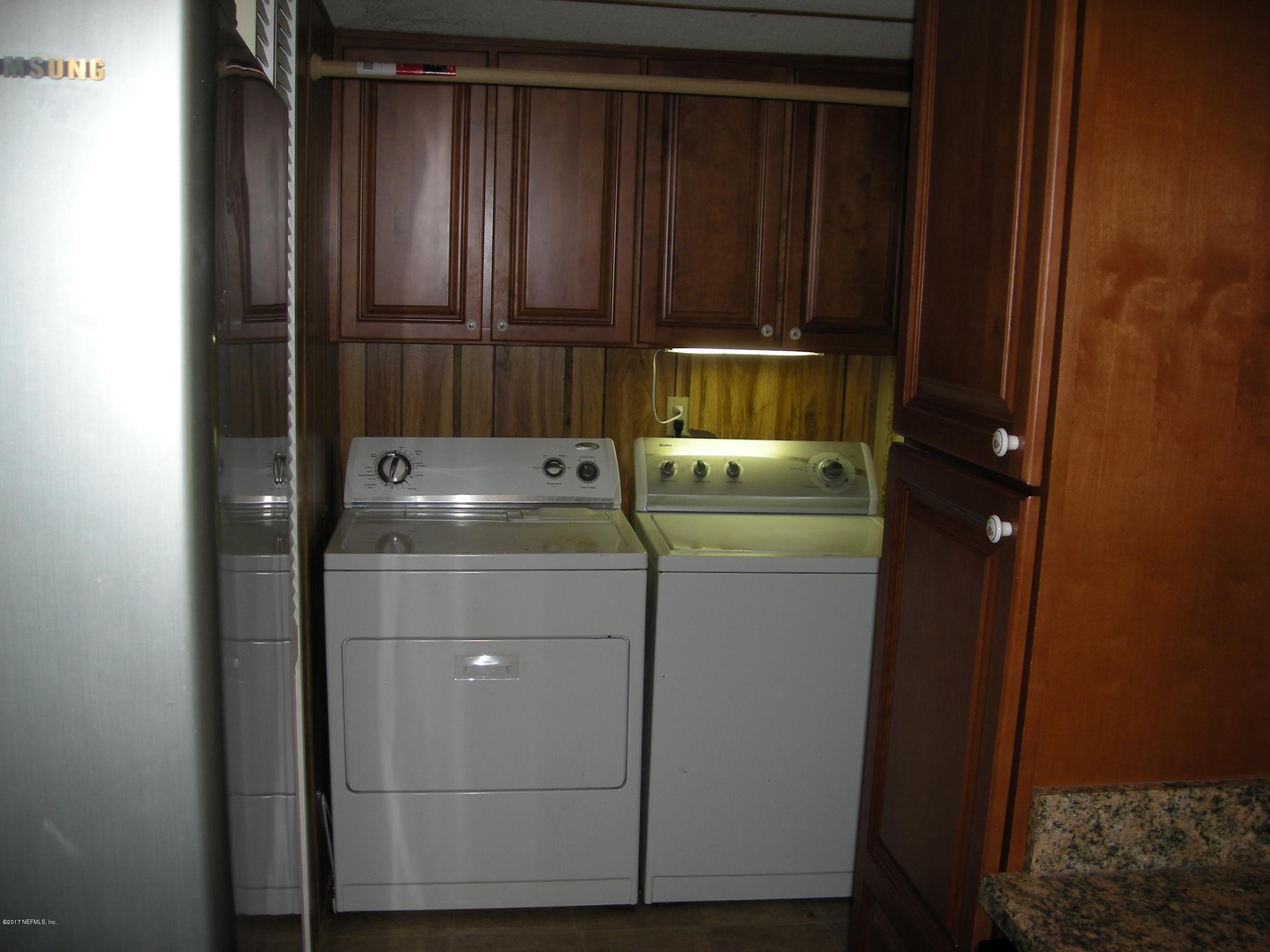 11896 Simmons Road Jacksonville, FL 32218 - Photo 13 of 18 Inside Laundry