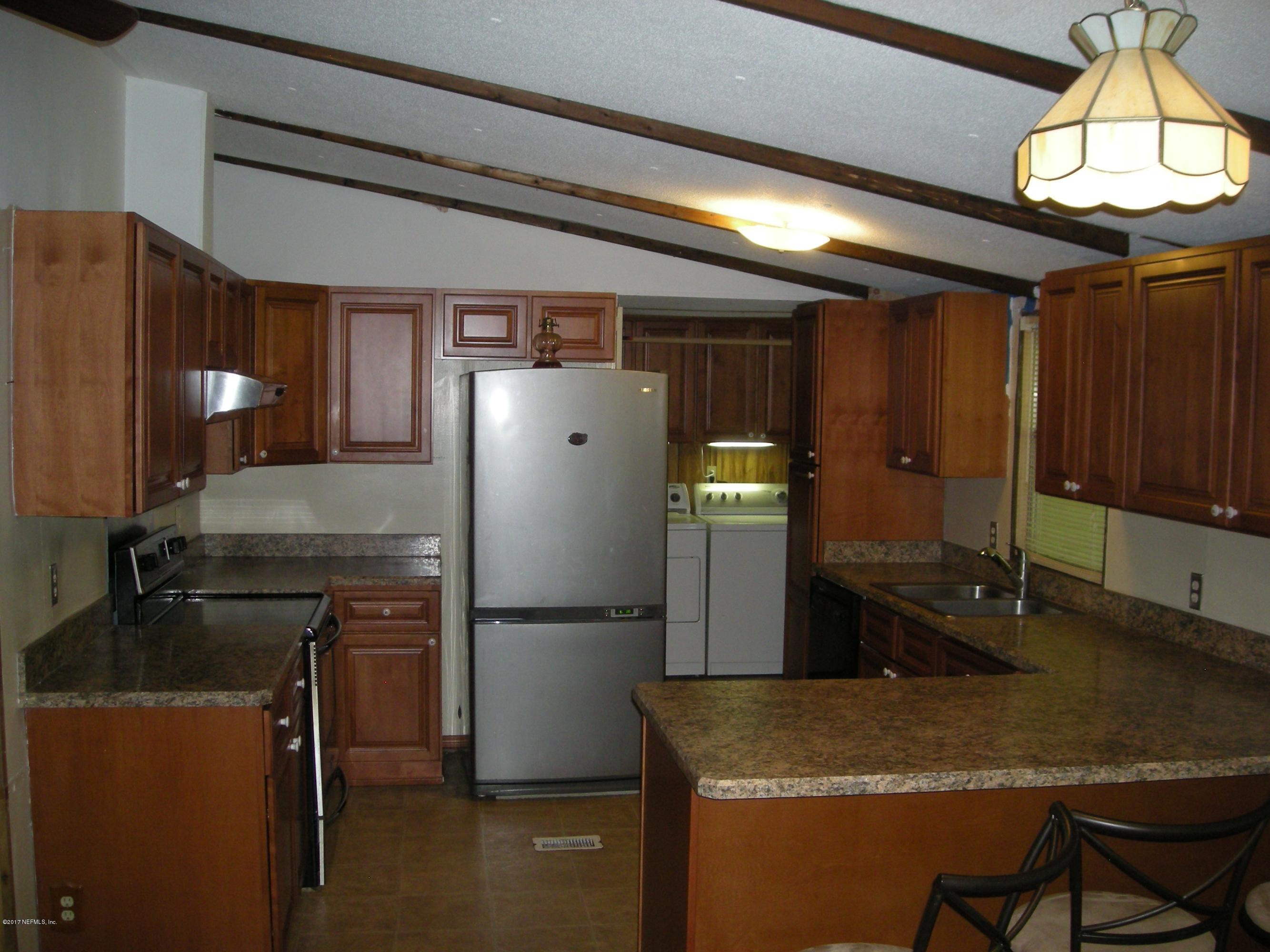 11896 Simmons Road Jacksonville, FL 32218 - Photo 9 of 18 Kitchen