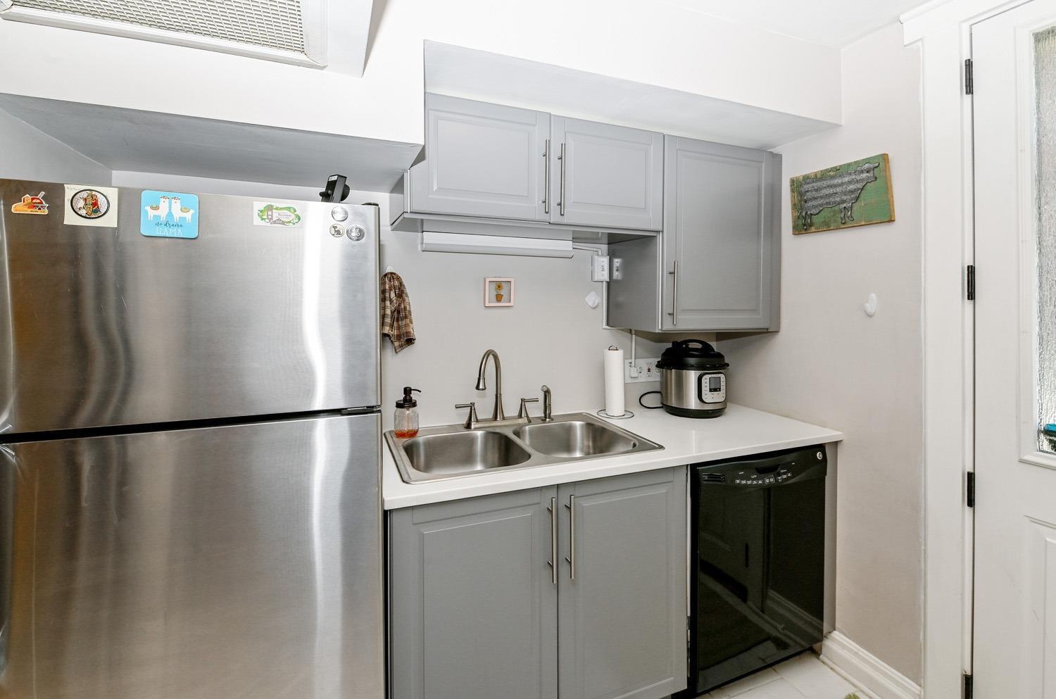 2138 Madison Road, Unit P Cincinnati, OH 45208 - Photo 8 of 18