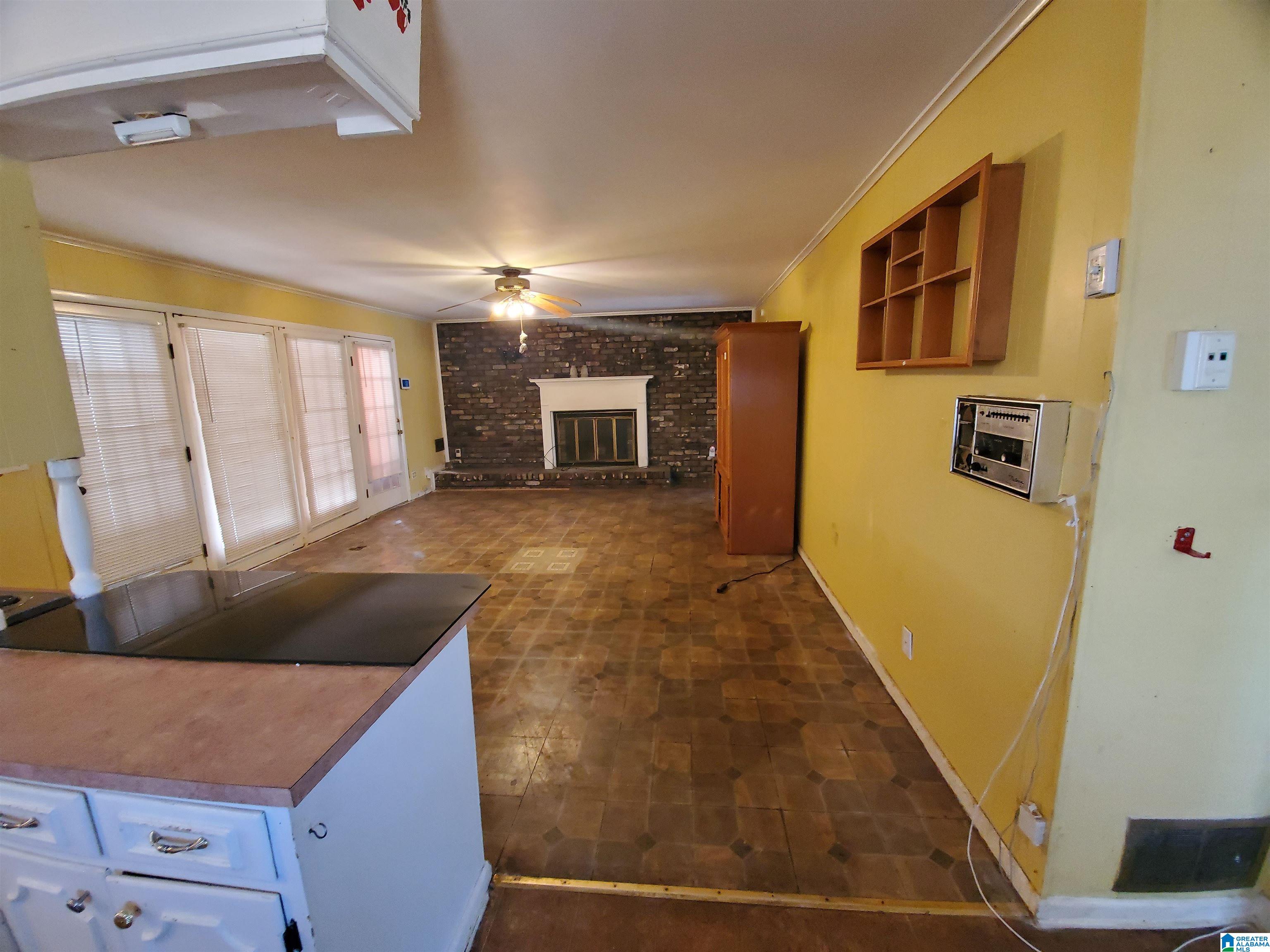 421 Sun Valley Road Birmingham, AL 35215 - Photo 6 of 18