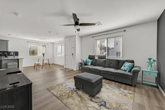 $2,495 | 2845 Mariner Turquoise Lane, Unit 1, Las Vegas, NV 89183