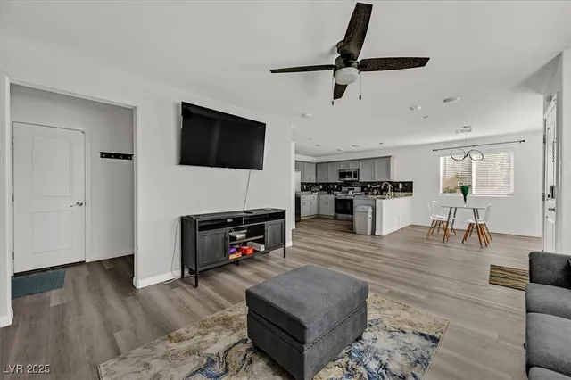 $2,495 | 2845 Mariner Turquoise Lane, Unit 1, Las Vegas, NV 89183