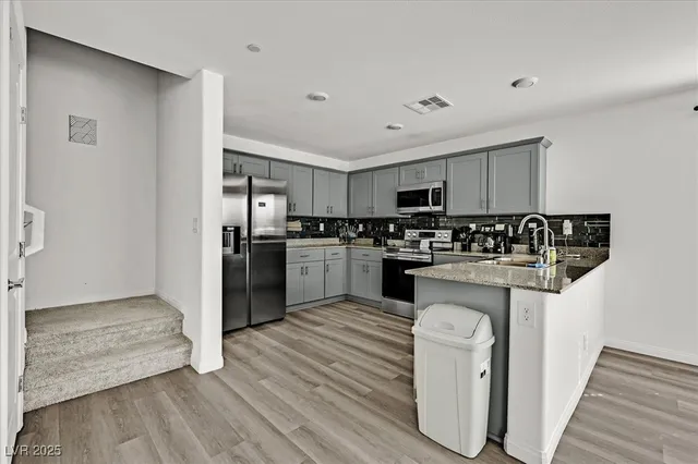 $2,495 | 2845 Mariner Turquoise Lane, Unit 1, Las Vegas, NV 89183