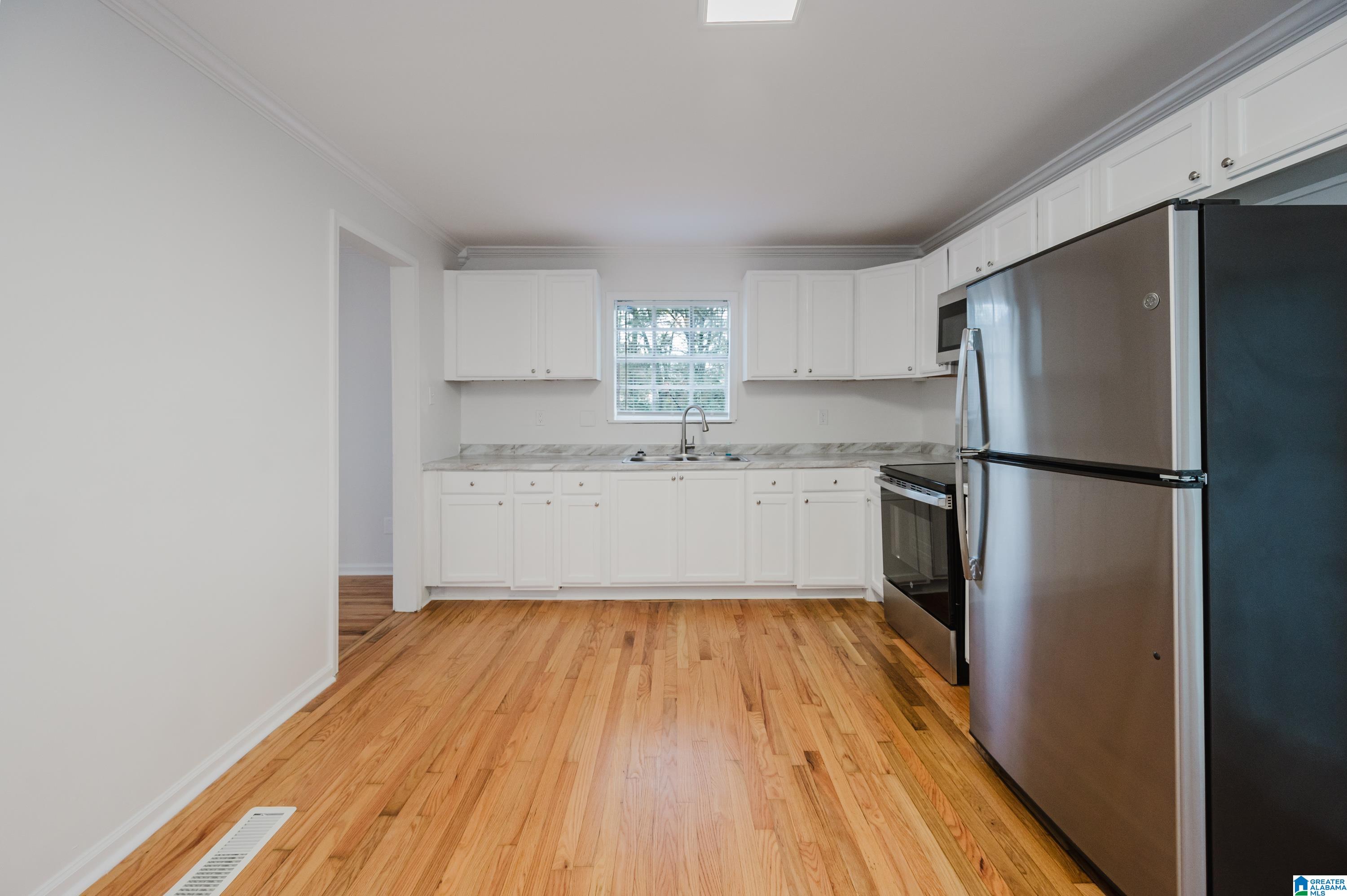 321 June Avenue Bessemer, AL 35023 - Photo 9 of 38