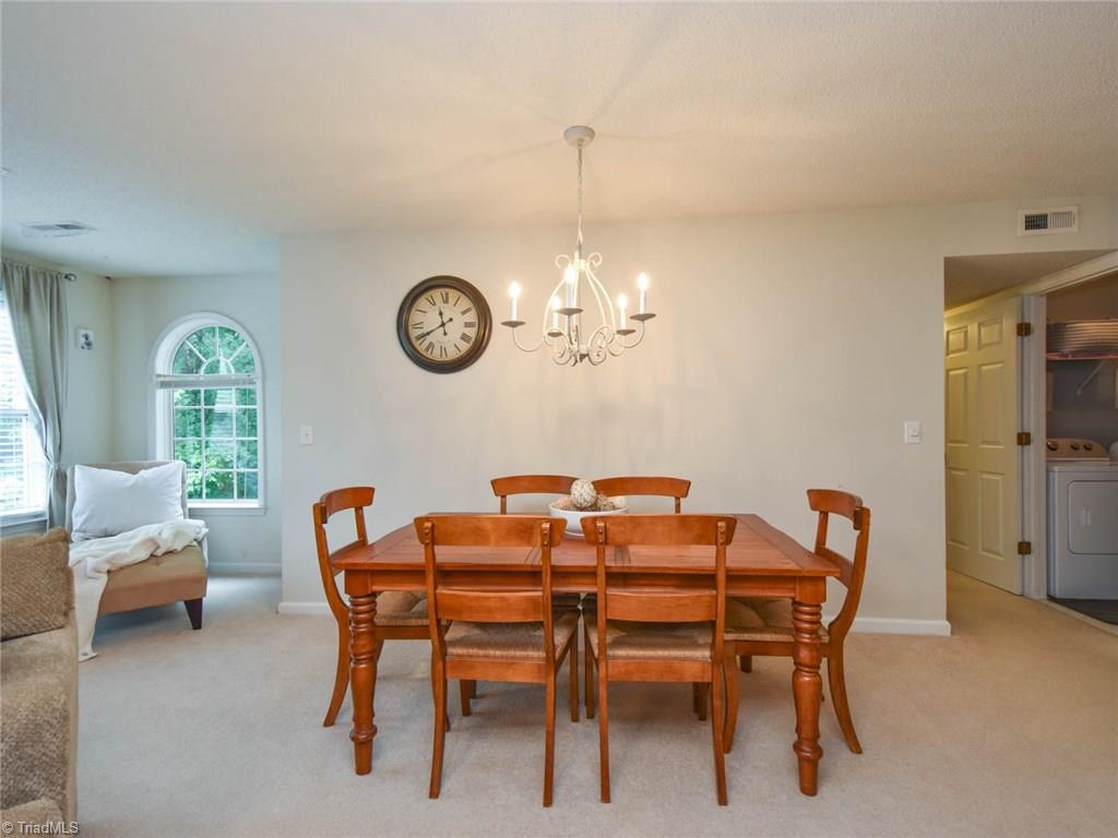 424 Timberline Ridge Court Winston-Salem, NC 27106 - Photo 5 of 18 Gallery Image 5