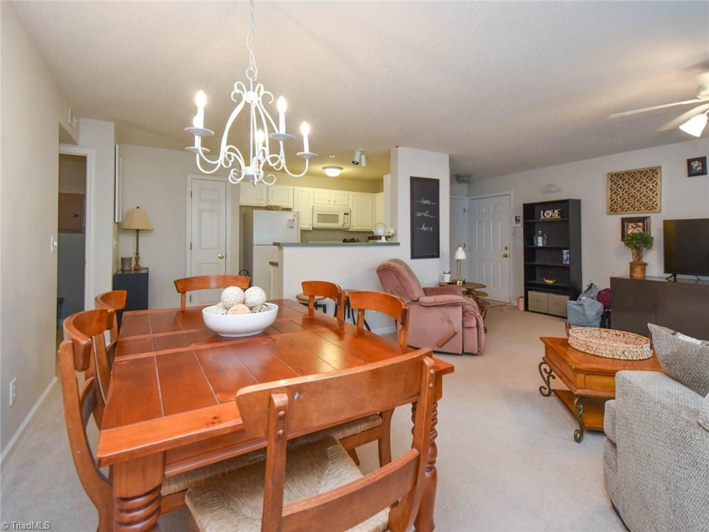 424 Timberline Ridge Court Winston-Salem, NC 27106 - Photo 6 of 18 Gallery Image 6