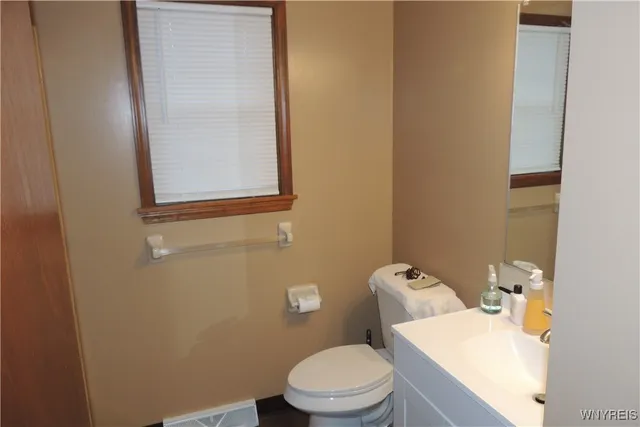 $389,900 | 89 Hillpine Road, Cheektowaga, NY 14227