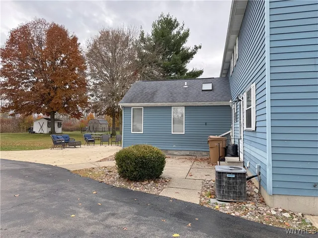 $389,900 | 89 Hillpine Road, Cheektowaga, NY 14227