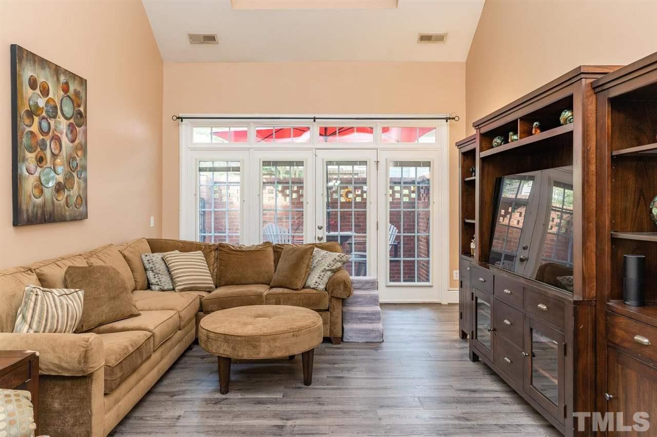 107 Dungarven Loop Cary, NC 27513 - Photo 11 of 30