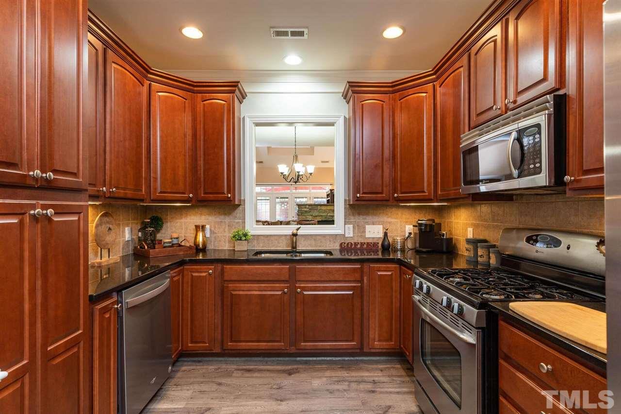 107 Dungarven Loop Cary, NC 27513 - Photo 5 of 30