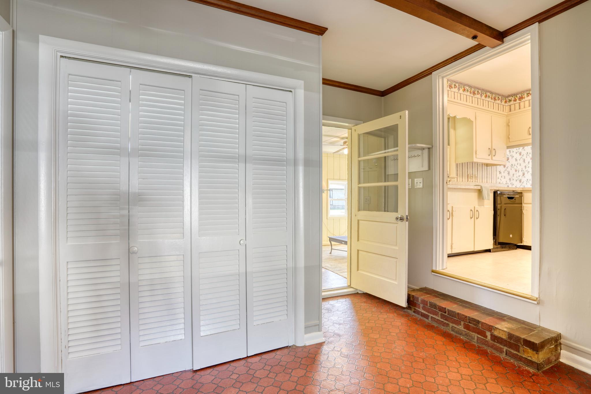 4 Nanticoke Road Cambridge, MD 21613 - Photo 13 of 57 Laundry area
