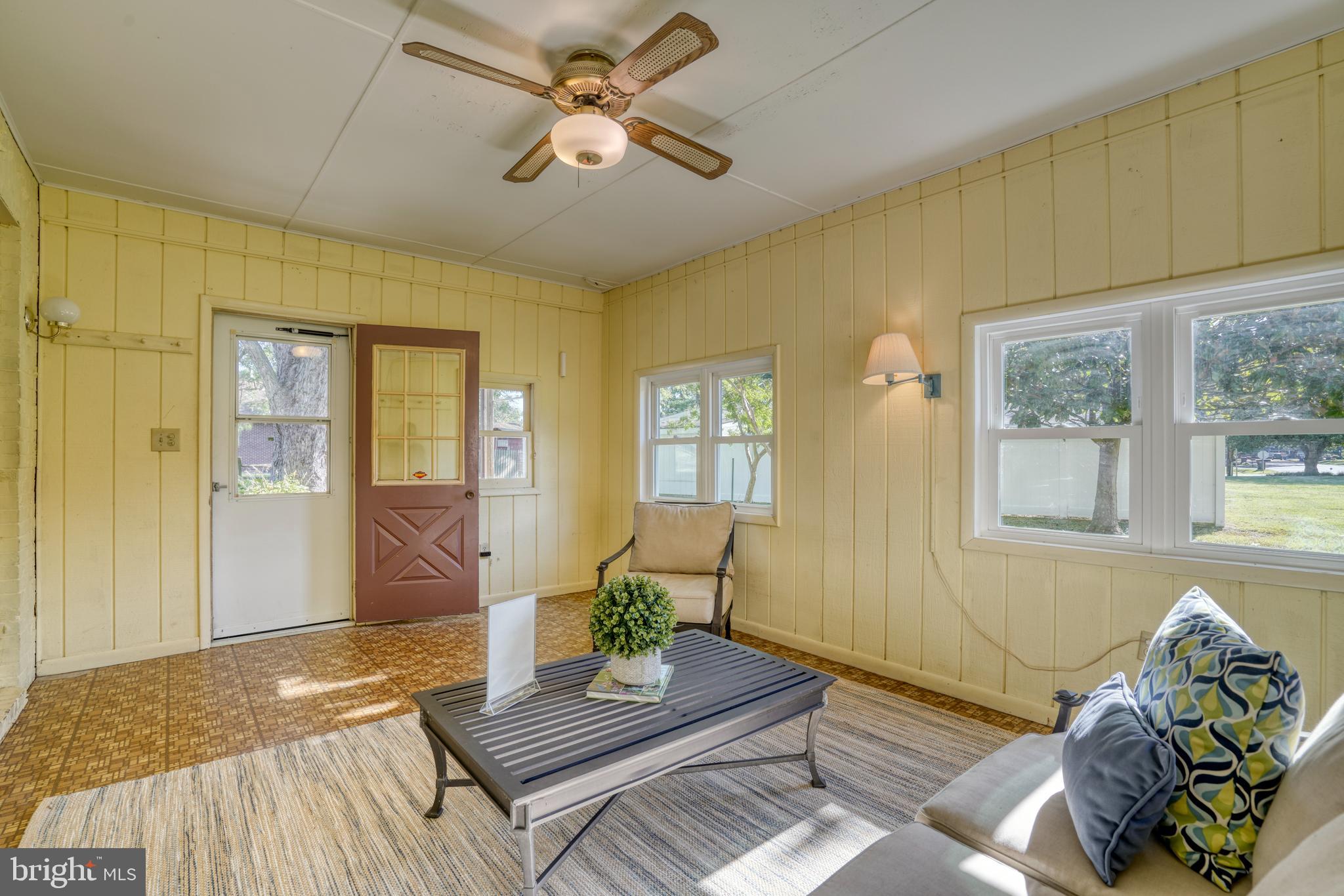 4 Nanticoke Road Cambridge, MD 21613 - Photo 18 of 57 Sunroom