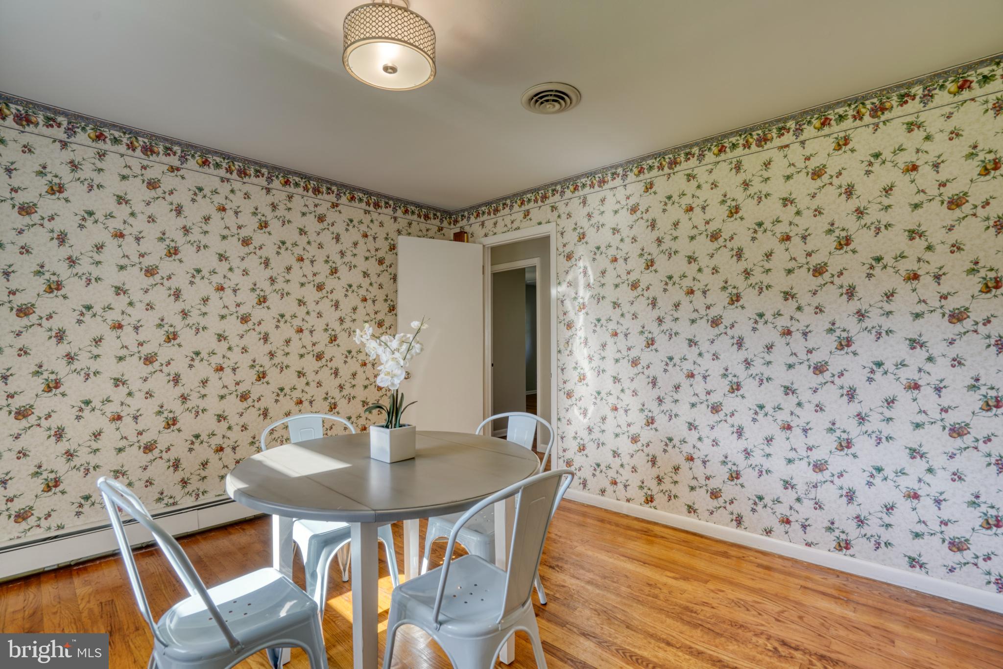 4 Nanticoke Road Cambridge, MD 21613 - Photo 23 of 57 Dining room
