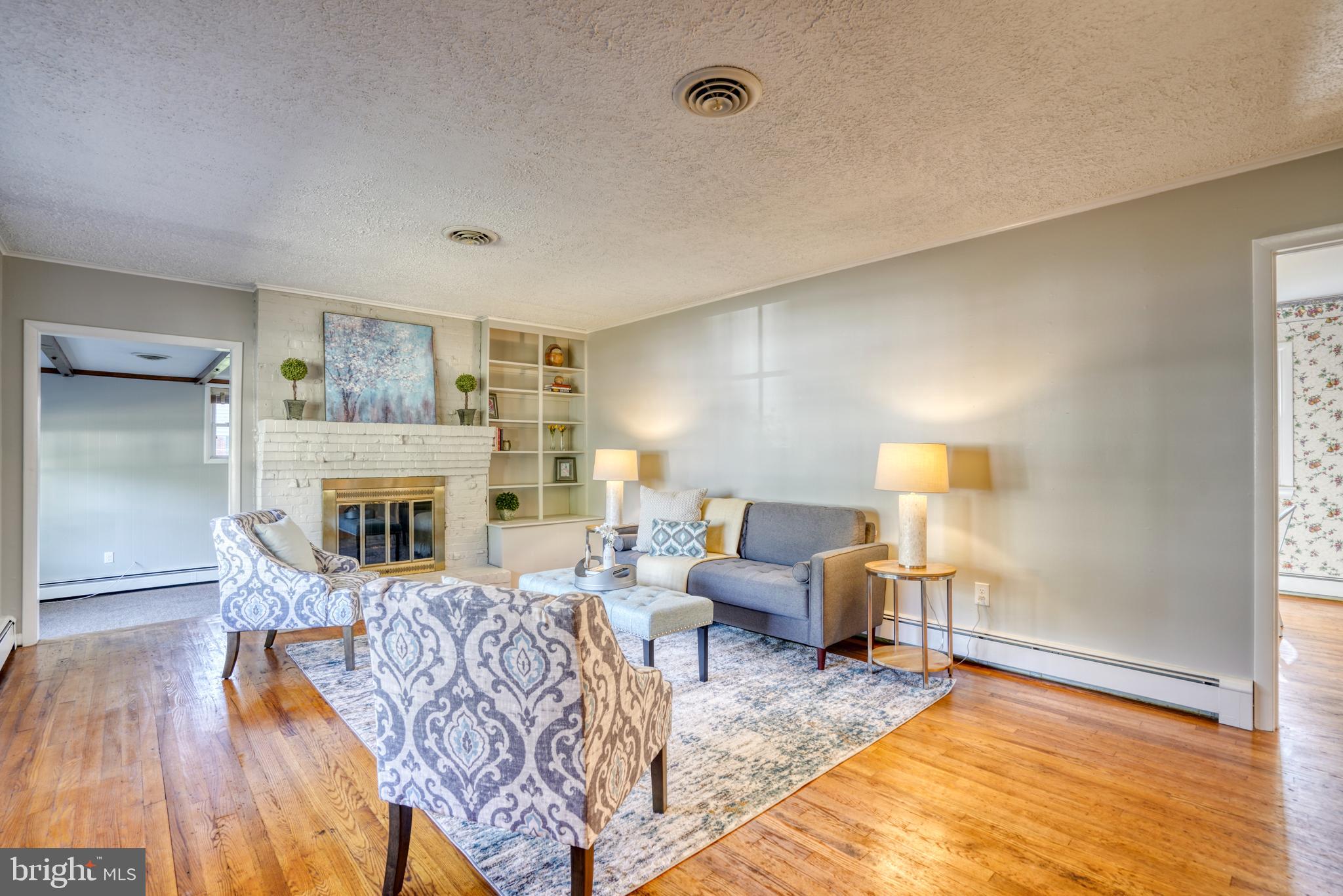 4 Nanticoke Road Cambridge, MD 21613 - Photo 4 of 57 Living room