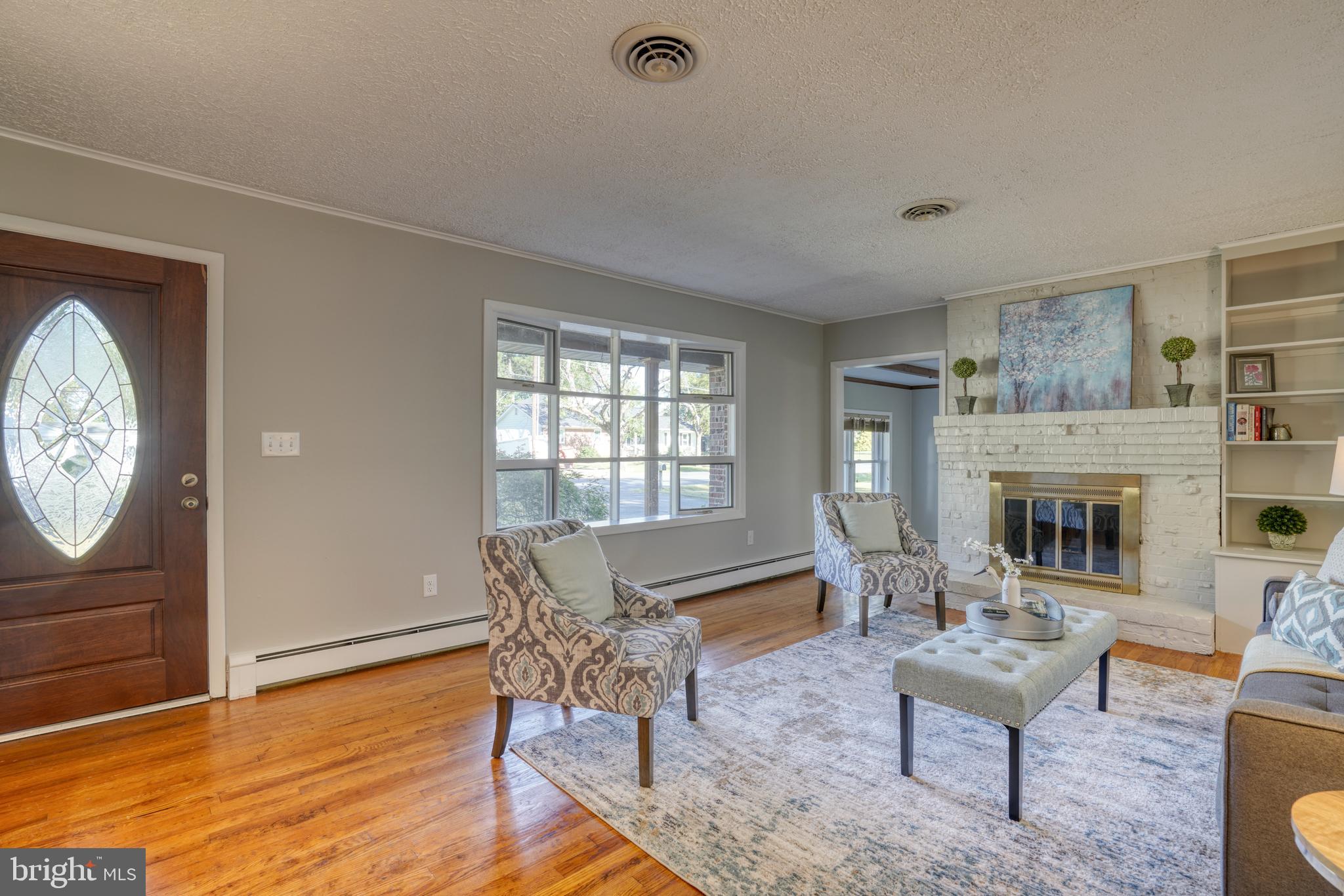 4 Nanticoke Road Cambridge, MD 21613 - Photo 6 of 57 Living room