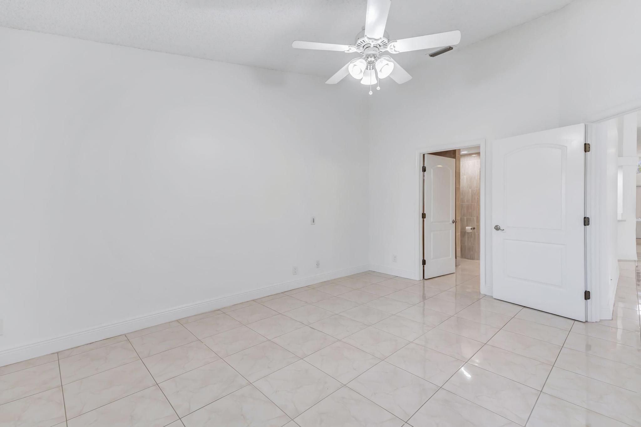 9130 Vineland Court, Unit C Boca Raton, FL 33496 - Photo 41 of 81 025