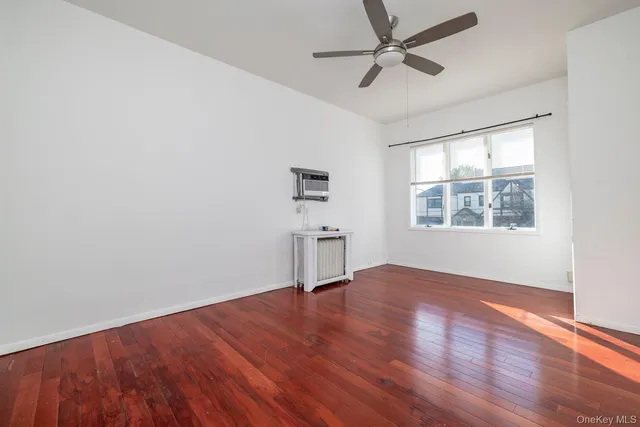 $1,298,000 | 888 Cambridge Road, Woodmere, NY 11598