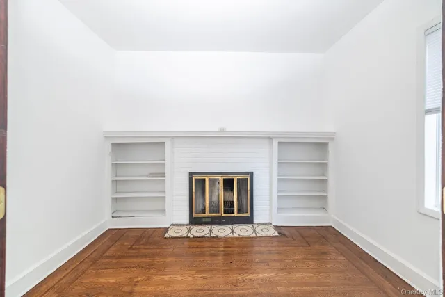 $1,298,000 | 888 Cambridge Road, Woodmere, NY 11598